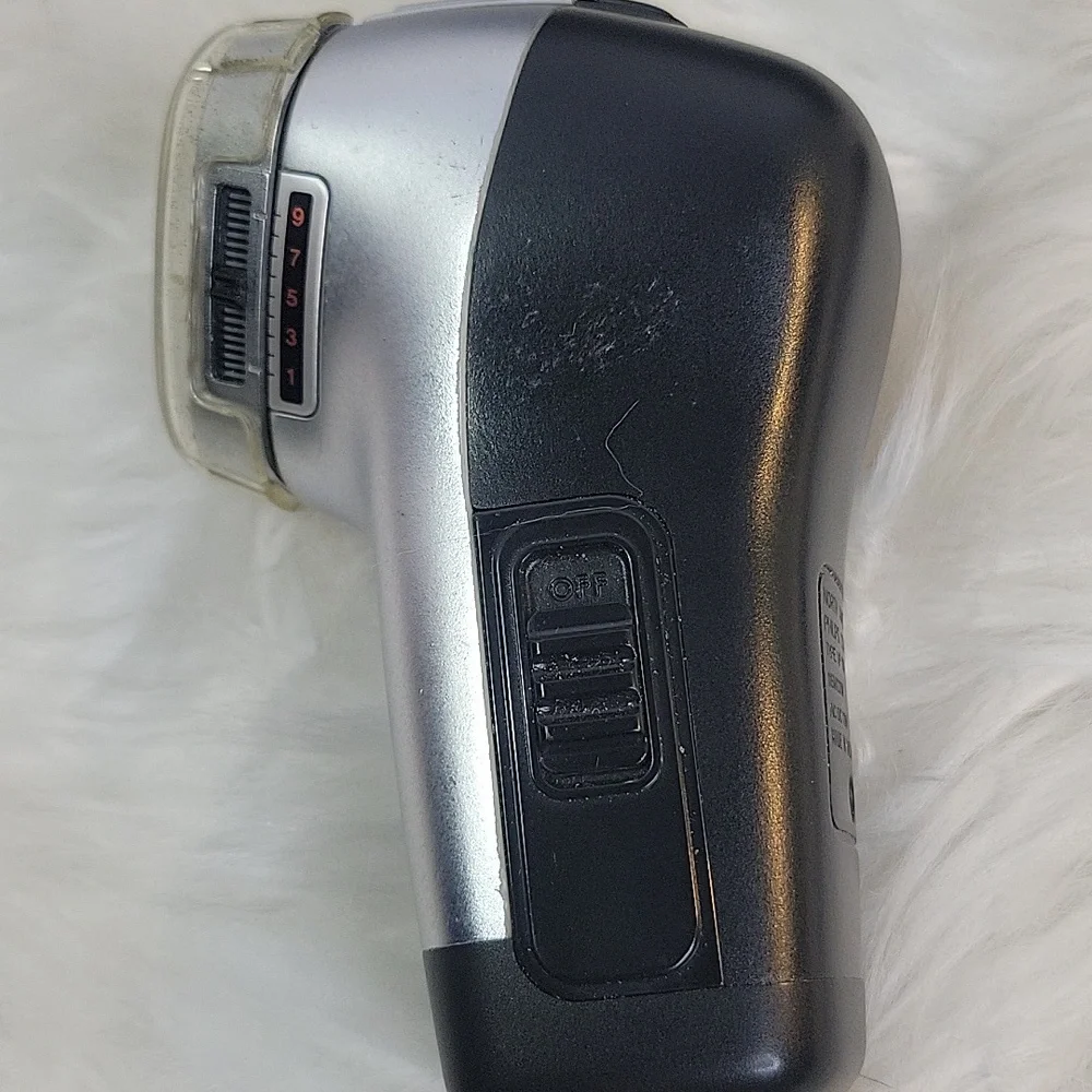Vintage‎ Norelco Adjustable Tripleheader Electric Shaver With Case